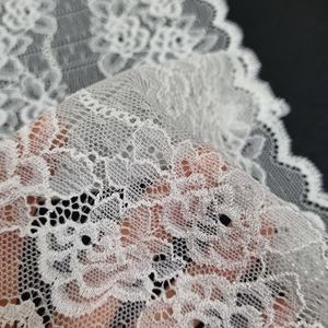 Bande de dentelle extensible festonnée à motif floral rose, largeur 16,5 cm, légère, pour lingerie, robes, décorations de mariage - Product Image 3