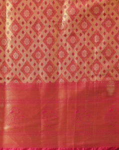 KV Woven <b>Jamdani</b> Silk Blend <b>Saree</b> - Product Image 5
