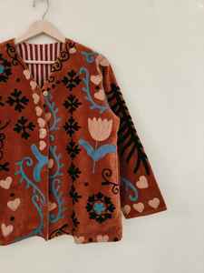 Veste en velours brodée Suzani, style vintage floral bohème, faite à la main, veste en velours Suzani brodée à la main, style ethnique vintage - Product Image 4