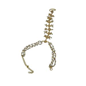 Nuevo diseño de flores en latón chapado en oro antiguo, hecho a mano, de última tendencia india, hathfool para mujeres y niñas. - Product Image 4