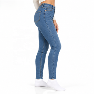 Proveedor de Pantalones Vaqueros Desgastados para Mujer, Denim Crudo, Marca Privada para Minoristas de Moda, Tallas S-XL, Pedidos al por Mayor - Product Image 2
