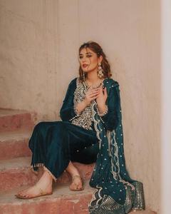 Présentation du nouveau concepteur Beautiful In Dress Heavy Velvet Fabric With Sequence Embroidery Work With Real Mirror Works - Product Image 4