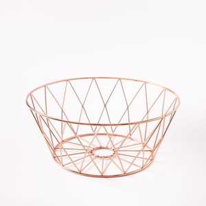Panier décoratif en fil métallique pour organiser les fruits, les légumes et les essentiels de cuisine - Product Image 4