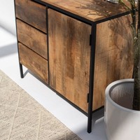Buffet industriel Vandana Pebble Vesta à 3 tiroirs et 1 porte pour un rangement moderne et élégant à la maison