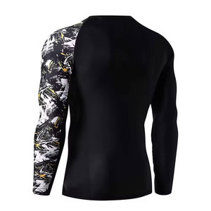 New Arrival Breathable <b>Men</b> <b>Compression</b> <b>Shirts</b> Premium Quality Gym Wear Custom Made <b>Compression</b> <b>Shirt</b> <b>For</b> <b>Men</b> - Product Image 3