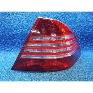 ชุดไฟท้ายขวา S-class ปี 2002-2005 มือสอง ของแท้ รหัสอะไหล่ A2208202066 - Product Image 1