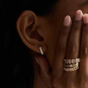 Aros de Diamantes de Oro Amarillo de 14K Certificados por IGI, Aros con Diamantes Cultivados en Laboratorio, Estilo Clásico para Mujer, Uso Diario - Product Image 3