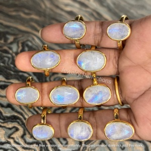 Lot de bagues en laiton plaqué or 14 carats avec pierre de lune délicate, forme ovale, dernières tendances, vente en gros, bijoux en vermeil doré - Product Image 3
