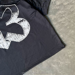 Maillot de football rétro streetwear en gros, personnalisable avec numéro, en maille sport, coupe décontractée classique, col en V, unisexe - Product Image 6