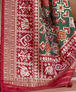 Traditional Woven Patola Silk <b>Blend</b> Saree - Product Image 5