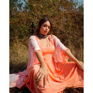 Caftán de tela tejida con cuello en V, largo hasta el suelo, con lentejuelas y cuentas, efecto tie-dye en tono melocotón, transpirable, de silueta holgada, talla XS, para ocio. - Product Image 3