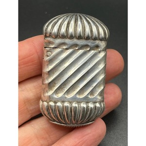 Étui à Cigares Vintage en Argent de Haute Qualité, Forme de Bâton, Durable, Utilisation Domestique - Product Image 4