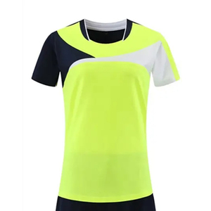 Ensemble d'uniformes de volley-ball pour hommes sur mesure à bas prix, séchage rapide, respirant, jersey et shorts en polyester, kit sportif fabriqué au Pakistan - Product Image 6