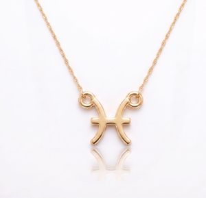 Collar con Signo Zodiacal Piscis |   Joyería Astrológica Unisex Clásica de Latón Chapado en Oro de 14K - Product Image 1