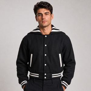 Veste universitaire noire pour homme avec col marin et rayures blanches, style preppy à capuche, coupe classique, pour l'automne - Product Image 1