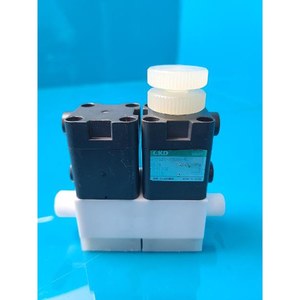CKD AMDS24-X0084-MS Utilisé comme pièce détachée d'équipement semi-conducteur d'origine - Product Image 3