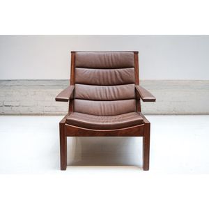 Luxury Solid Wood Lounge Chair with Leather Upholstery Ergonomic <b>Backrest</b> Comfortable Relaxing Seating Modern Handcrafted - Product Image 3