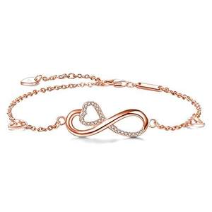 Bracelet en argent 925 classique discret et minimaliste avec un design en forme de symbole infini, adapté aux femmes fashionistas - Product Image 4