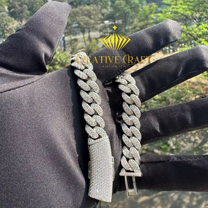 Bracelet chaîne cubaine sertie de diamants ronds en moissanite VVS de haute qualité, pour homme, en argent 925, 12 mm, pour les soirées hip-hop. - Product Image 1