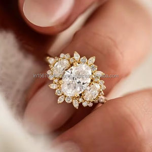 Anillo de Compromiso de Lujo con Diamante Cultivado en Laboratorio de Corte Ovalado, Anillo de Novia Vintage con Racimo de Oro Amarillo, Joyería Fina, Regalo para Mujer - Product Image 4