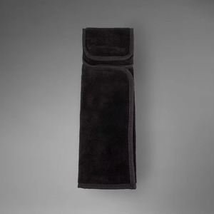 Serviette de sport noire personnalisée en tissu avec anse, douce et absorbante, pour l'entraînement sportif (thème football américain) - Product Image 6
