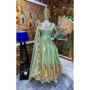 ชุด Anarkali และกางเกงที่สวยงามสำหรับงานปาร์ตี้เสื้อผ้ามุสลิมแบบดั้งเดิมดีไซน์ - Product Image 1