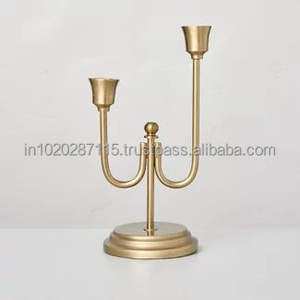 Candelabros de latón de diseño auténtico con elegancia artesanal hechos para decoradores de interiores y Bodas de lujo - Product Image 4