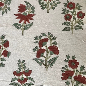 ผ้าฝ้ายพิมพ์ลายด้วยมือ – ลายดอกบุตะสีแดง |   สิ่งทอทำมือแบบดั้งเดิมของอินเดีย - Product Image 2