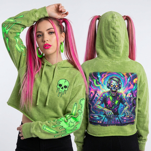 Sweat à capuche zippé vert olive vieilli pour femme, avec motif graphique « Déchets toxiques », impression personnalisée « Biohazard Slime » sur les manches, style punk - Product Image 2