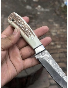 Cuchillo de caza hecho a mano con hoja de acero de Damasco de punta caída, grosor de 0.7mm, mango de cuerno, funda de cuero, soporte ODM - Product Image 3