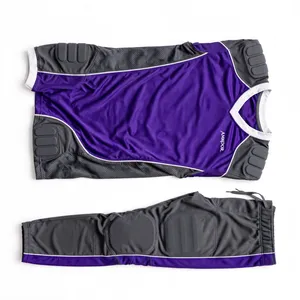 Ensemble de maillot de football américain rembourré noir pour homme AMKOOR, col en V, manches courtes, maille respirante, taille élastique, athlétique - Product Image 5