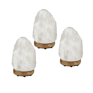 Lampe de table décorative de style accent pour les intérieurs contemporains, lampe de sel de l'Himalaya blanche au caractère naturel et au design magnifique - Product Image 2