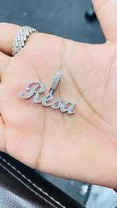 Colgante Personalizado con Nombre en Letra Cursiva, con Moissanita VVS, Estilo Hip Hop, en Plata de Ley 925, Joyería Fina - Product Image 1