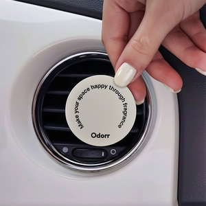 [Entreprise Egg] Désodorisant de voiture Odorr Coin, argent mat, semi-permanent, à clipser, parfum musqué rafraîchissant, Corée - Product Image 5