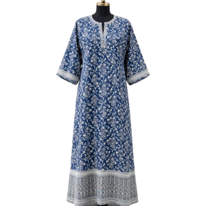 ชุดเดรสผ้าฝ้ายพิมพ์ลายบล็อกสีน้ำเงิน แต่งขอบลาย แขนสามส่วน มีกระเป๋าข้าง ชุดลำลองสำหรับผู้หญิง ชุดยาวใส่สบายสำหรับฤดูร้อน - Product Image 1