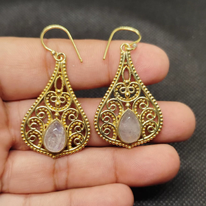High Quality 18K Gold Plated Bohemian Style Moonstone Dangle Drop Earrings Brass Fashion Jewelry for Women's Parties Wholesale - Product Image 1