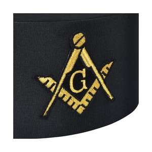 Casquette de Maître Maçon de Haute Qualité, Casquette de Loge Bleue, en Rayonne Noire Brodée Or avec Symbole Carré et Compas - Product Image 3