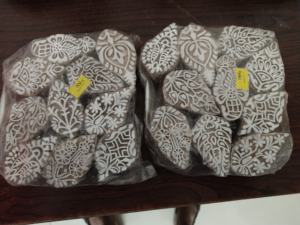 Venta Directa de Fábrica, Exportación Global, Sellos de Madera para Henna, Tamaño Personalizado, Diseños Florales Tallados a Mano, Empaquetado al por Mayor, Moderno y Elegante - Product Image 4