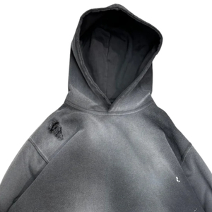 Sudadera con Capucha Unisex Color Carbón, Estilo Desgastado, Manga Larga, Detalle de Salpicaduras de Pintura, Bolsillo Delantero, Servicio OEM, 100% Invierno - Product Image 3