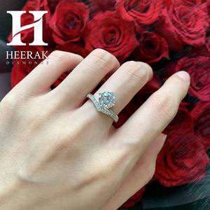 แหวนหมั้นเพชรทรงวีทอง 14K - เครื่องประดับเพชรเม็ดเดี่ยวที่สวยงามทั้งแบบเพาะเลี้ยงในห้องปฏิบัติการและแบบธรรมชาติ - Product Image 5