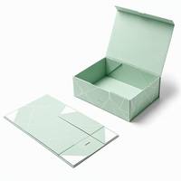 Boîte cadeau magnétique pliable vert clair personnalisée, design géométrique de luxe, boîte d'expédition pliable pour emballage cadeau de luxe