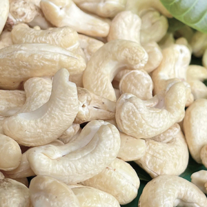 เม็ดมะม่วงหิมพานต์คุณภาพดี W240 จากโรงงานซานติโก - Product Image 1