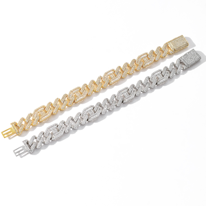 Pulsera de Eslabones Cubanos con Micro Pavé de Diamantes de Moissanita de Alta Demanda para Moda Hip Hop, Disponible a un Precio Accesible - Product Image 1