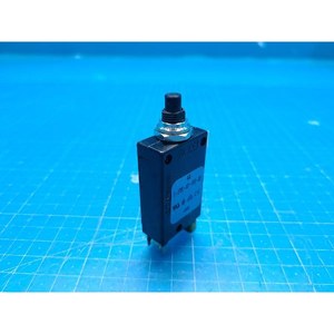 Interruptor Termoeléctrico E-T-A 2-5700-IG1-K10-DD 4A, Usado, Piezas de Equipos Semiconductores Legacy - Product Image 3