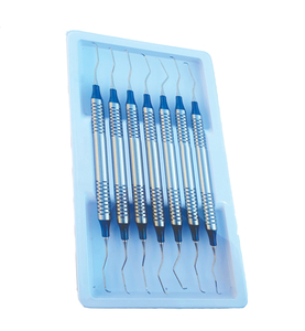 Ensemble d'élévateurs dentaires luxateurs 7 pièces, instruments chirurgicaux courbés pour extraction de pointes radiculaires (periotome, ostéotome), poignée moletée bleue - Product Image 4