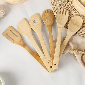 ชุดช้อนส้อมตะเกียบไม้ทำมือ พร้อมกล่องพกพาทรงสี่เหลี่ยมลายคลื่น - Product Image 6