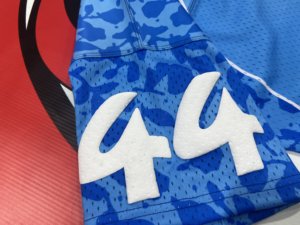 Uniformes de football personnalisés en polyester 100% par sublimation, numéro de joueur personnalisé, nom de l'équipe, nom du joueur, logo personnalisé, prix compétitif - Product Image 5