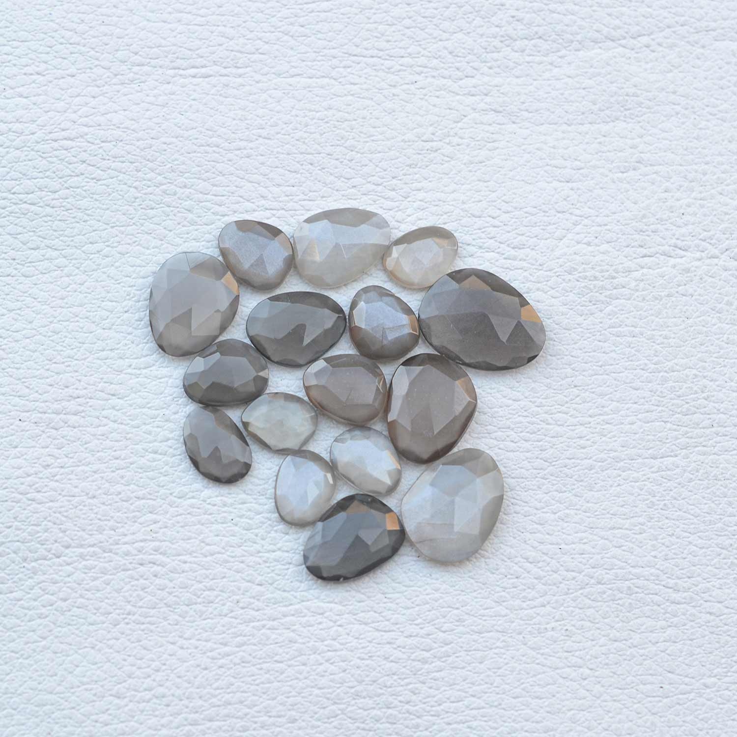 Gris