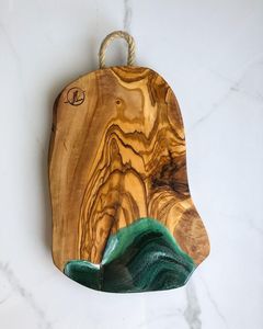 Planche à découper en bois d'acacia naturel artisanal avec résine à motifs, pour cuisine, hôtel, service de repas, fromages, charcuterie, planche à découper - Product Image 6