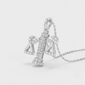 Collier pendentif balance en argent sterling 925 avec moissanite taille brillant rond et sertissage griffe, bijoux de fête - Product Image 3